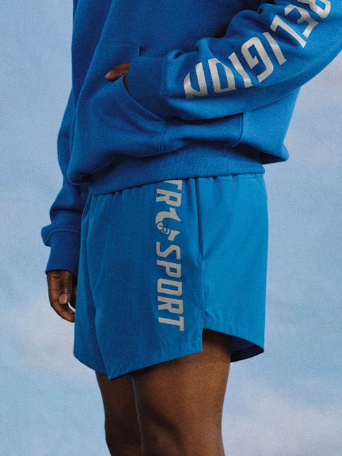 НАСТОЯЩИЙ СПОРТИВНЫЙ БЕГУН НА КОРОТКИЕ ДИСТАНЦИИ