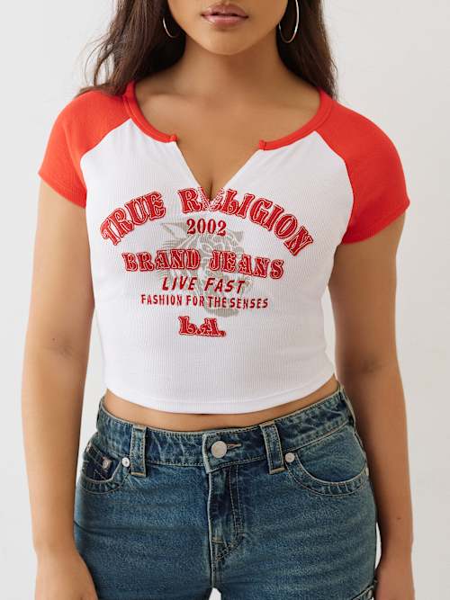 ФУТБОЛКА РЕГЛАН В РУБЧИК С ВЫШИТЫМ V-ОБРАЗНЫМ ВЫРЕЗОМ