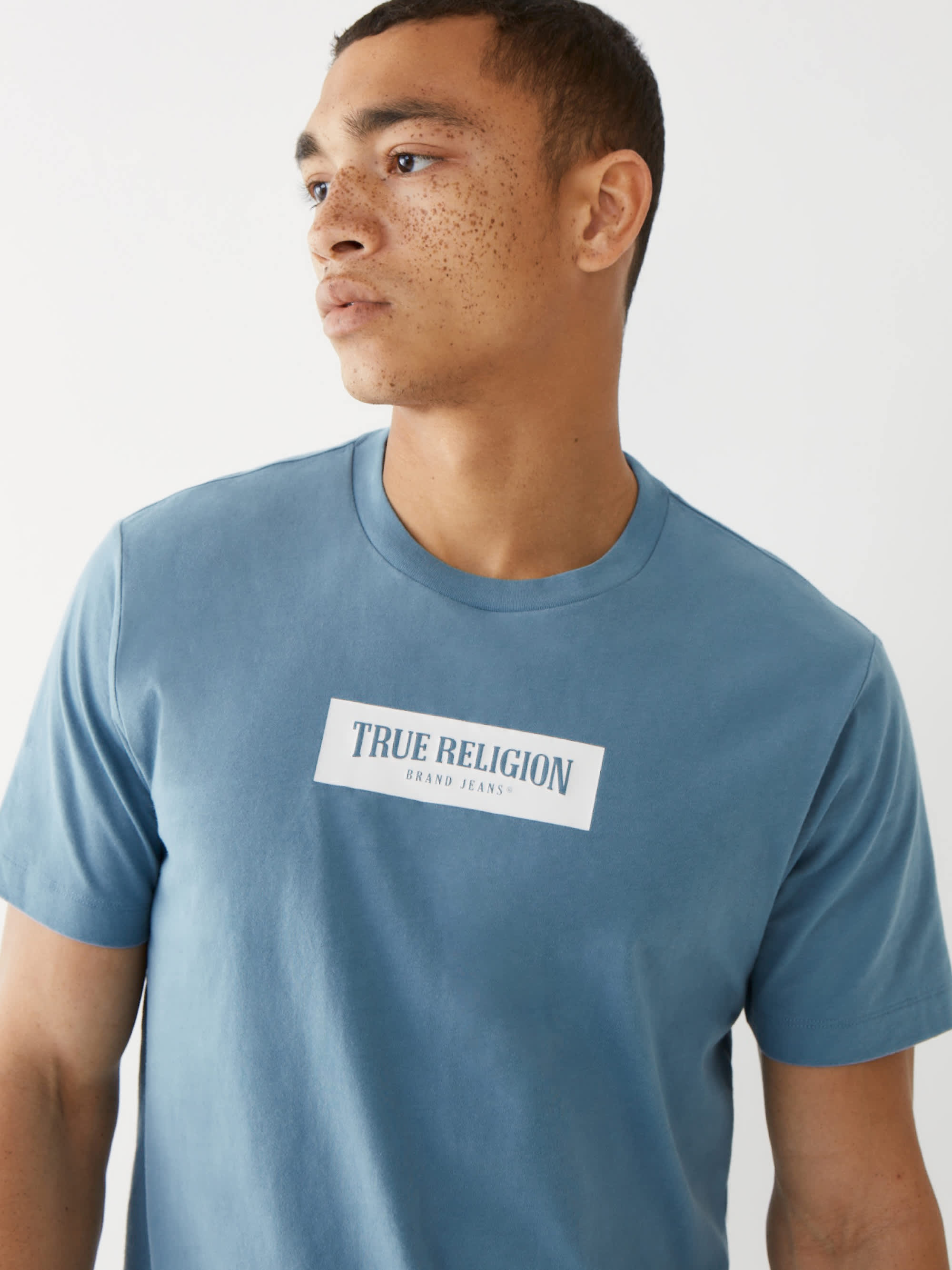 LOGO TEE
