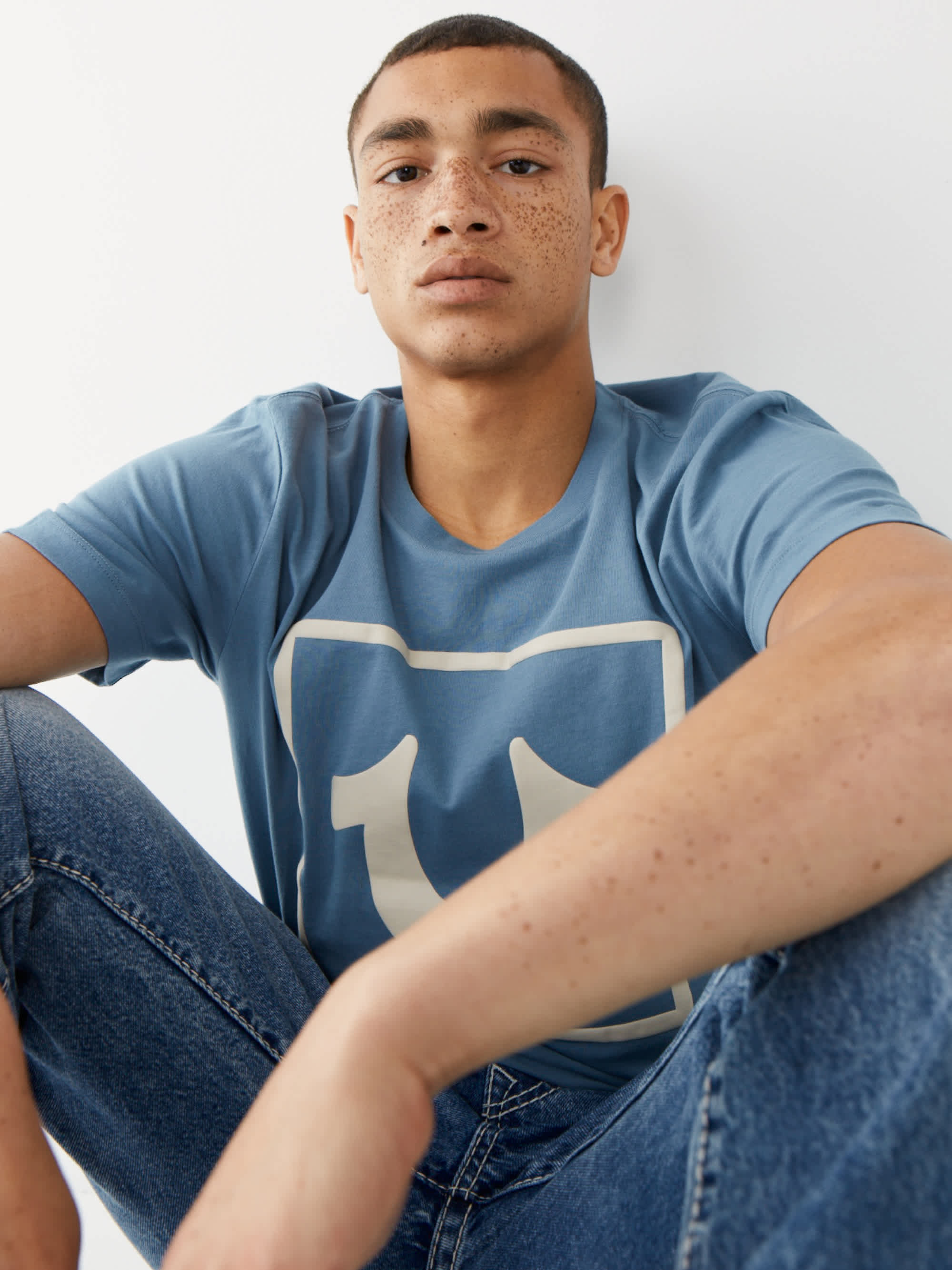 HORSESHOE LOGO TEE