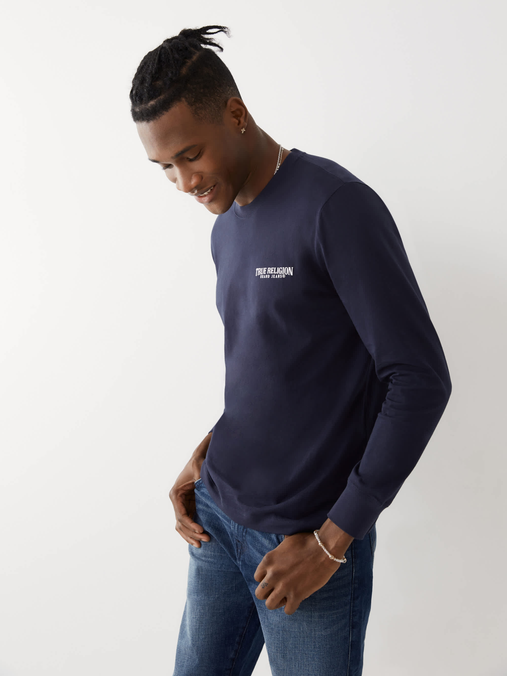 LONG SLEEVE LOGO TEE