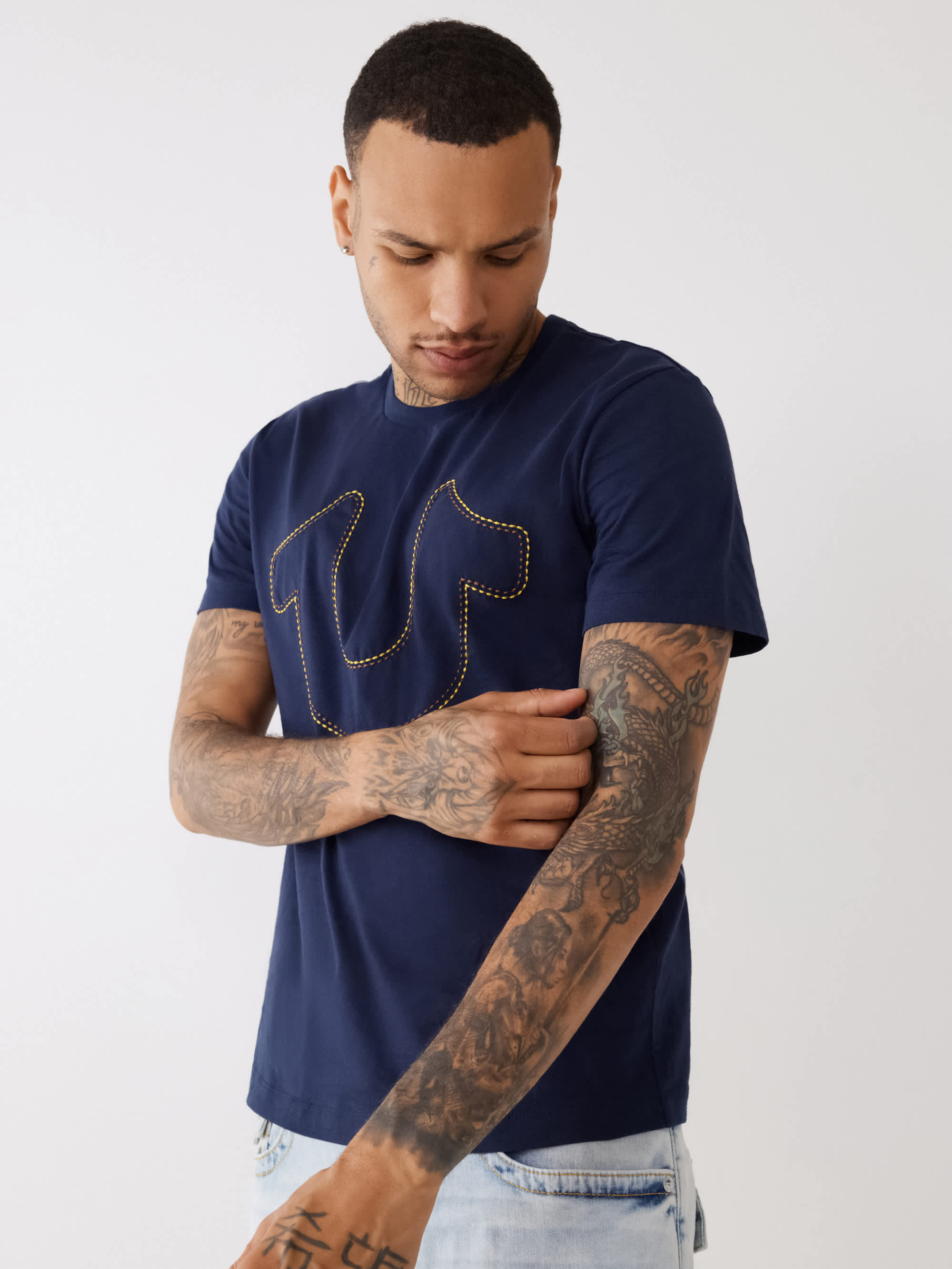 STITCH LOGO TEE