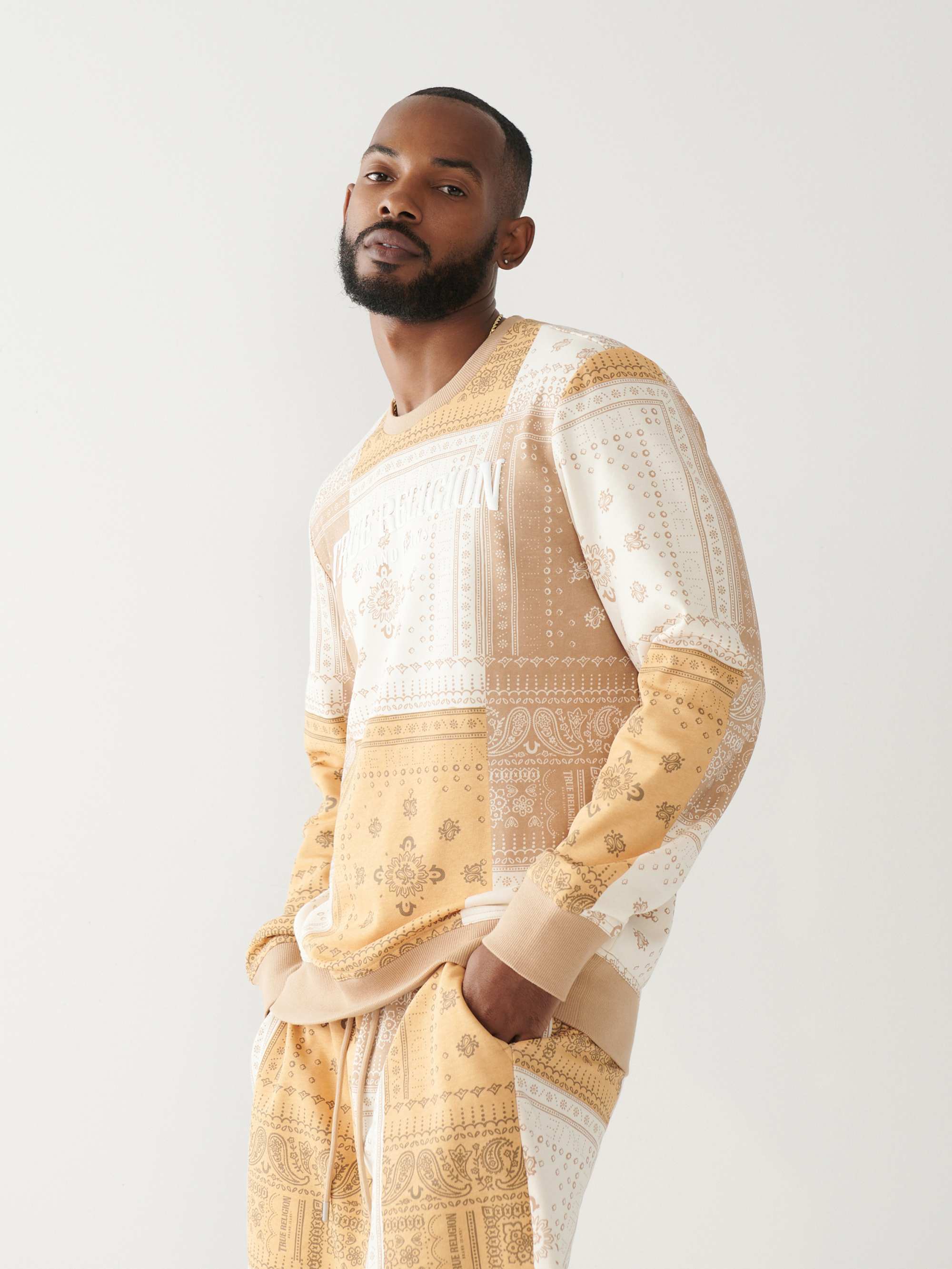 ALLOVER PRINT SWEATSHIRT