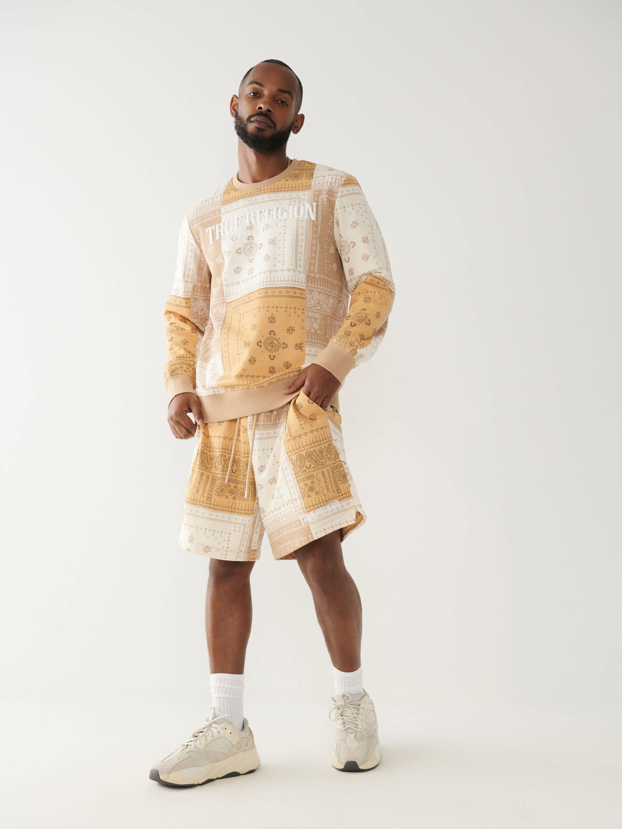 ALLOVER PRINT LOGO SWEAT SHORT