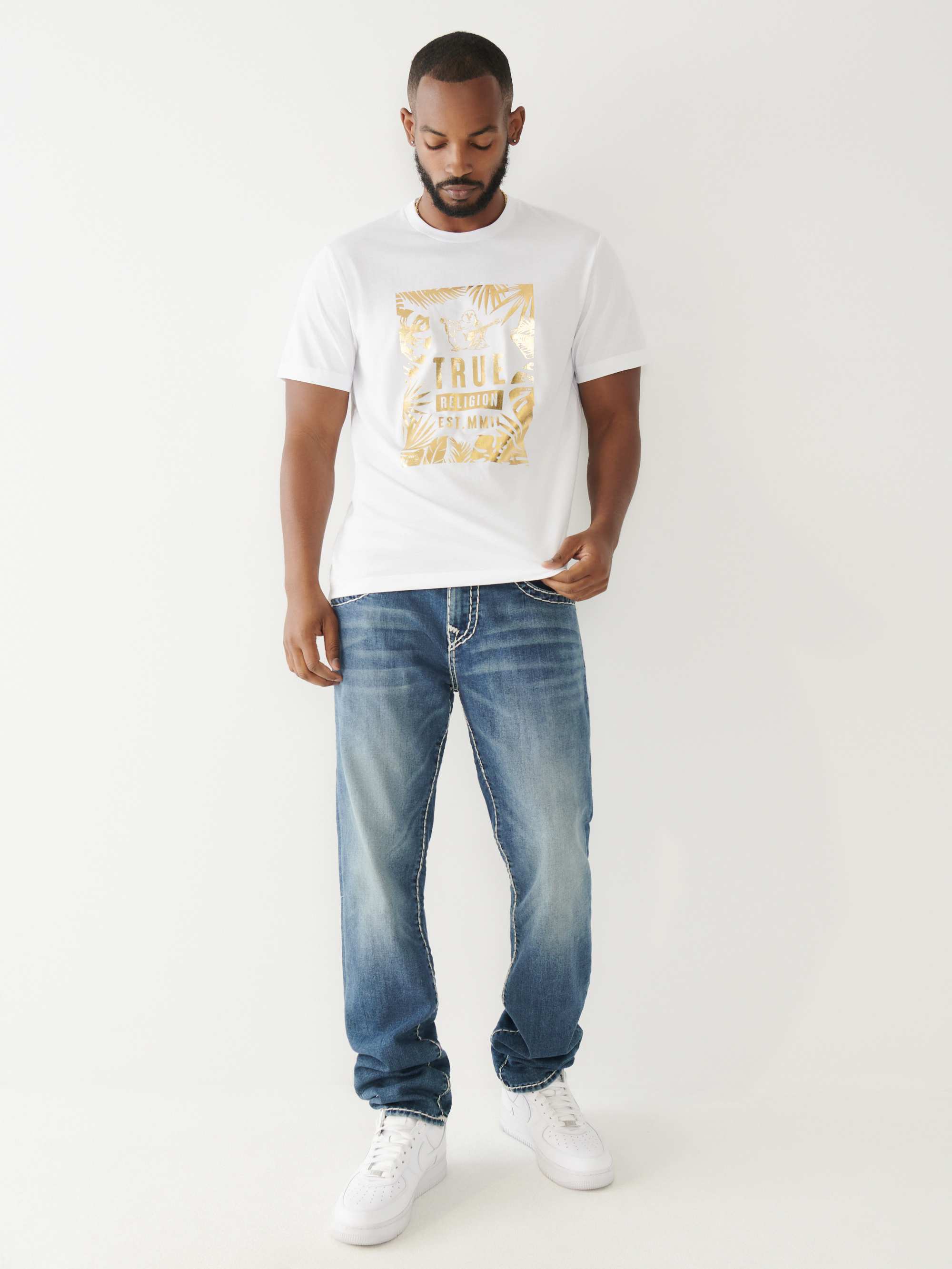 GRAPHIC LOGO TEE