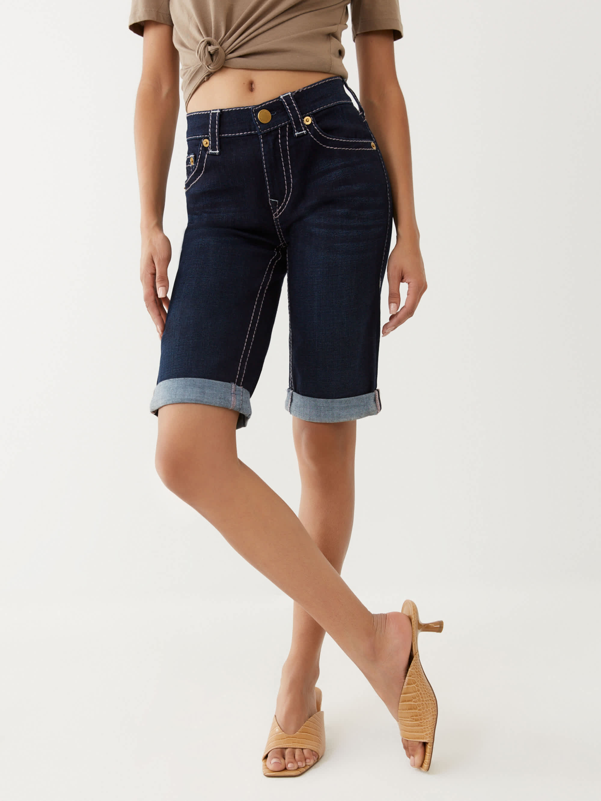 JENNIE BIG T CURVY SKINNY SHORT