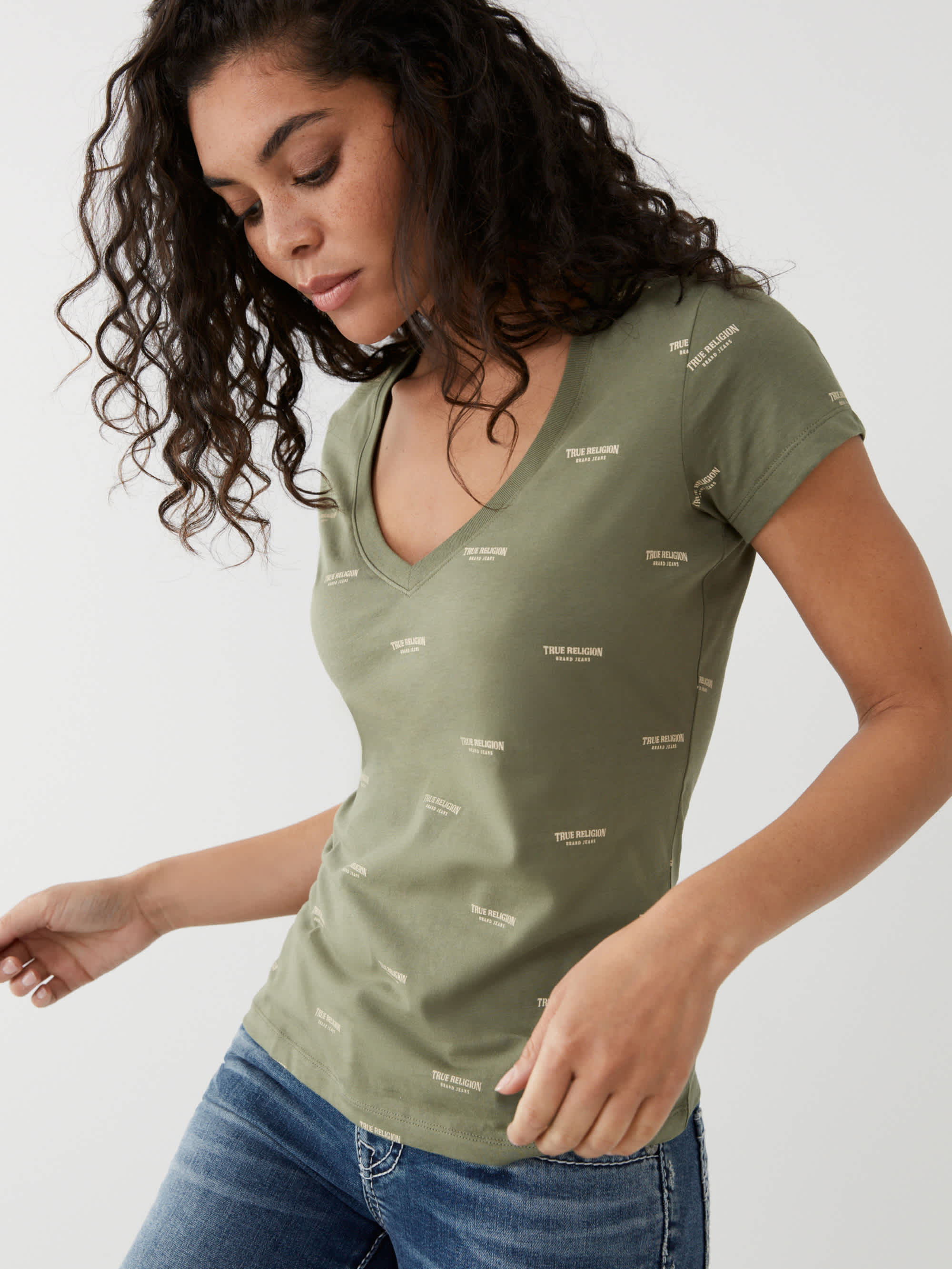 MONOGRAM V TEE