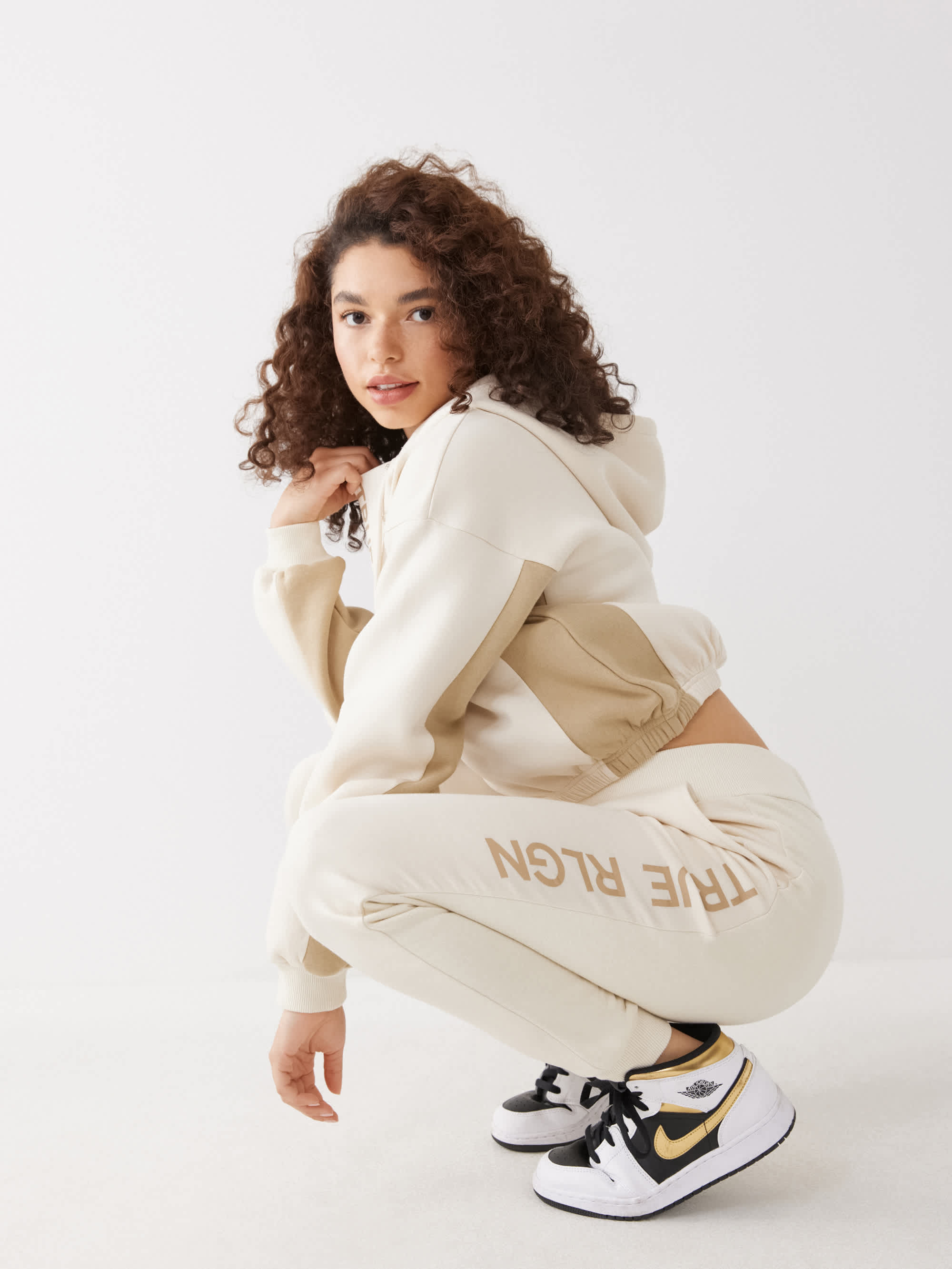 SLIM LOGO JOGGER