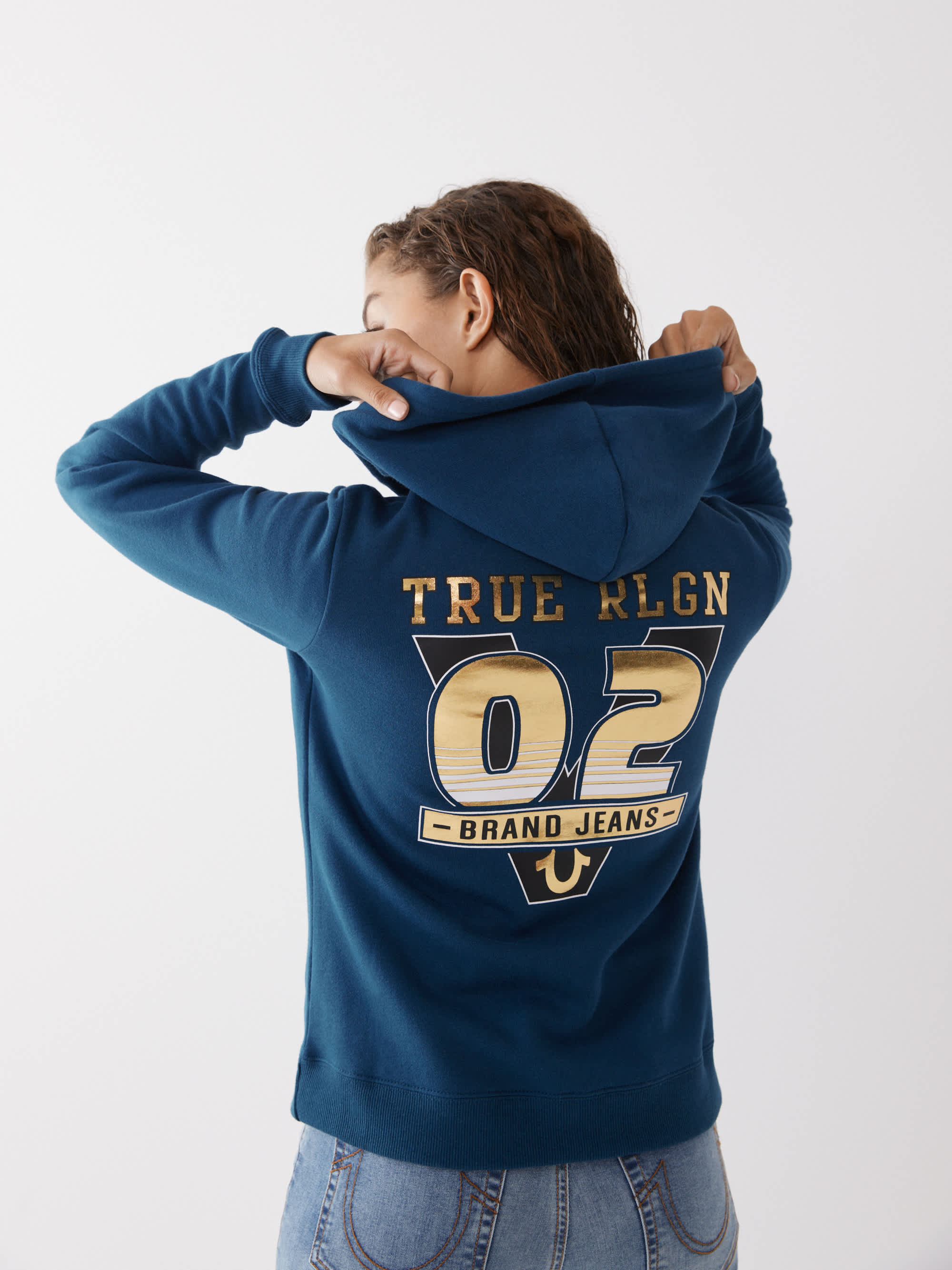02 LOGO ZIP HOODIE