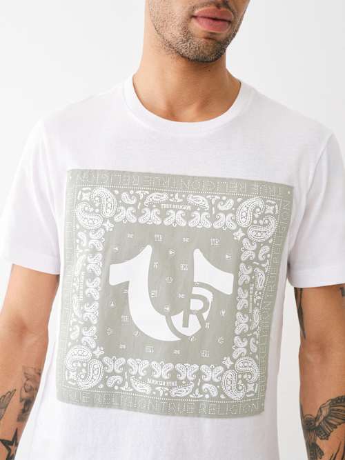 ФУТБОЛКА С ЛОГОТИПОМ ИЗ САРЖИ С АППЛИКАЦИЕЙ В ВИДЕ ПЕЙСЛИ