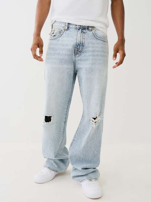 ВИННИ ПОТЕРТАЯ СУПЕР-футболка С УЛЬТРА-МЕШКОВАТЫМИ ДЖИНСАМИ