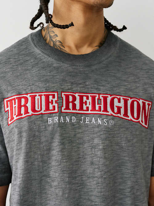 CAMISETA CON LOGOTIPO BORDADO