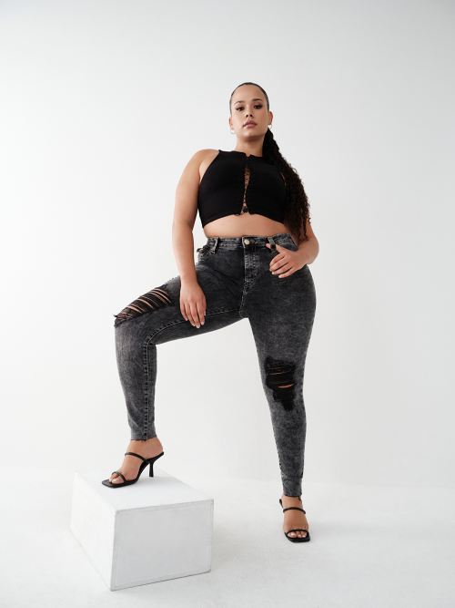 JENNIE MID RISE CURVY SKINNY JEAN