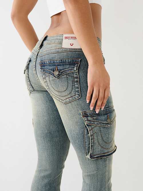 БРЮКИ КАРГО С ЗАНИЖЕННОЙ ТАЛИЕЙ И РАСКЛЕШЕННЫМ НИЗОМ BECCA