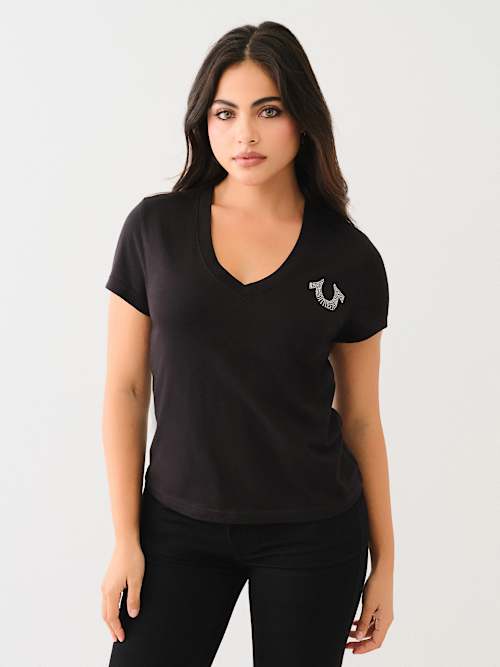 CRYSTAL HORSESHOE V NECK TEE