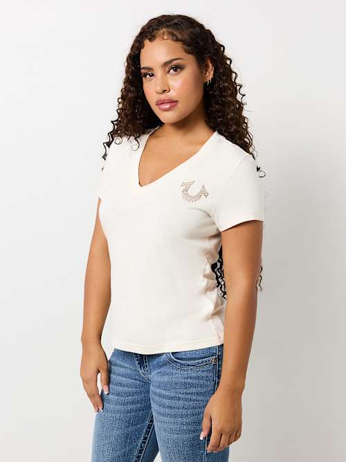 CRYSTAL HORSESHOE V NECK TEE