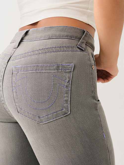 ДЖЕННИ В ОБТЯГИВАЮЩИХ ДЖИНСАХ С ВЫСОКОЙ ПОСАДКОЙ И ПЫШНЫМИ ФОРМАМИ