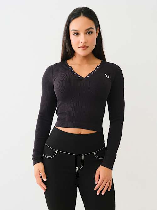 SEAMLESS RIBBED CROP HENLEY TEE