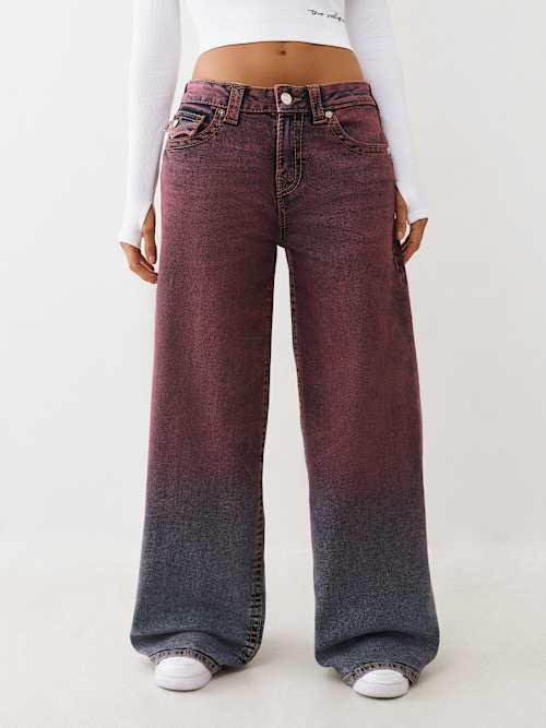 ДЖЕССИ БИГ Т В СУПЕР МЕШКОВАТЫХ ДЖИНСАХ