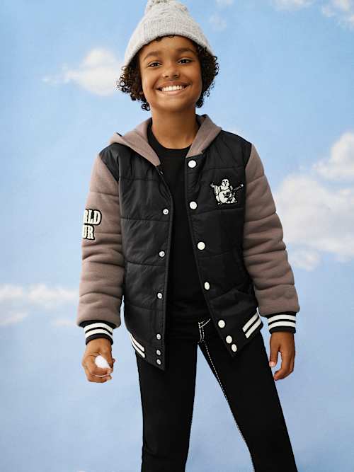 ШКОЛЬНАЯ КУРТКА-ПУХОВИК С ЛОГОТИПОМ МИРОВОГО ТУРА ДЛЯ МАЛЬЧИКОВ