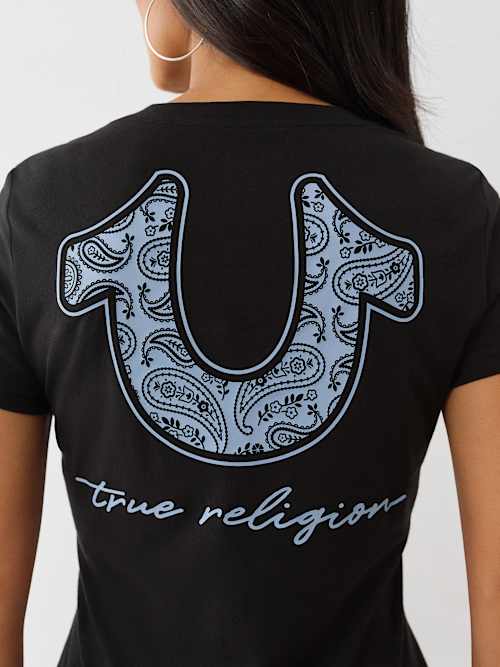 BANDANA HORSESHOE V NECK TEE