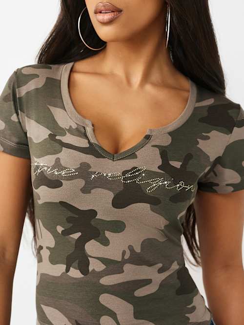 ДЕТСКАЯ ФУТБОЛКА С ВЫРЕЗАМИ В ВИДЕ КРИСТАЛЛОВ И КАМУФЛЯЖА