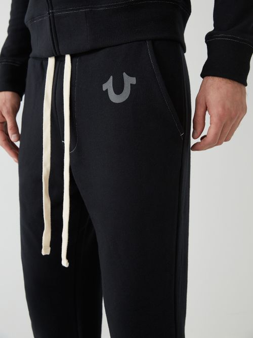 True Religion Mens Classic Logo Jogger Sweatpant : : Clothing,  Shoes & Accessories