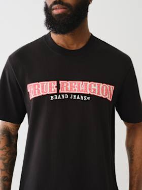 CROSS STITCH ARCHED LOGO TEE