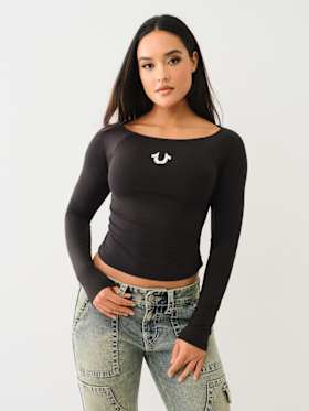 HORSESHOE BOAT NECK LONG SLEEVE TEE