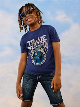 BOYS ABOVE THE RIM TEE