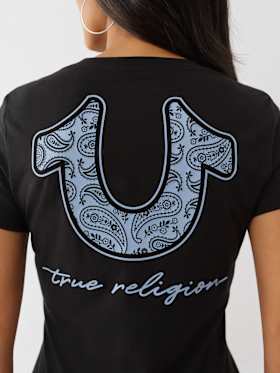 BANDANA HORSESHOE V NECK TEE