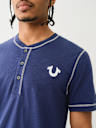 CONTRAST STITCH SLUB HENLEY TEE