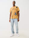 CAMISETA CON GRÁFICO BORDADO Y PARCHE