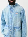 CHAQUETA BIG T DE MEZCLILLA CON CAPUCHA DE USO DIARIO