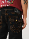 JEANS RECTOS RICKY CON SOLAPA Y COSTURA BIG T