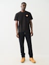 CAMISETA MFG CON BORDADO EN CADENA