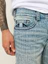 GENO EMBOSSED HORSESHOE SLIM JEAN
