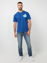CAMISETA CON STICKERS VARIADOS