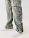 JEANS TIPO CARGO HOLGADOS CON CIERRE, CORREA Y COSTURA BIG T