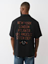CAMISETA CON CUELLO DE CAMPANA WORLD TOUR