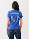 CAMISETA CON CUELLO EN V Y HERRADURA CON CRISTALES