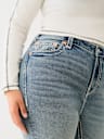 PLUS BILLIE MID RISE SUPER T STRAIGHT JEAN
