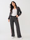 CHAQUETA ATLÉTICA CON MONOGRAMA