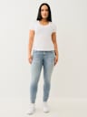 JENNIE MID RISE CURVY SKINNY JEAN