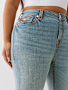 JEANS CORTE DE BOTA BECCA TALLA PLUS DE TIRO ALTO CON COSTURA SÚPER T