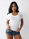 CAMISETA CON CUELLO EN V WORLD TOUR EN CRISTAL