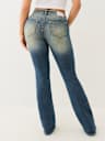 JEANS BECCA CORTE DE BOTA, TIRO MEDIO Y ROCIADO DE BRILLANTINA