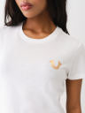CAMISETA DE CUELLO REDONDO CON HERRADURA METÁLICA