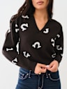 HORSESHOE NOTCH COLLAR SWEATER