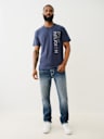 CAMISETA CON LOGOTIPOS TEXTURIZADOS